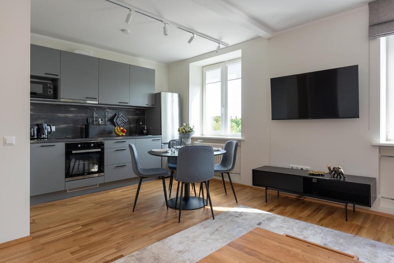 Old Town Luxury Penthouse Apartment With Emajogi View Tartu Exterior foto